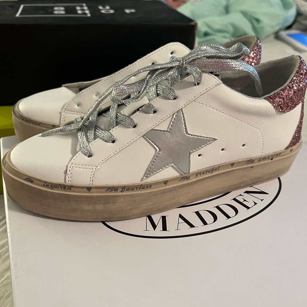 ShuShop sneakers